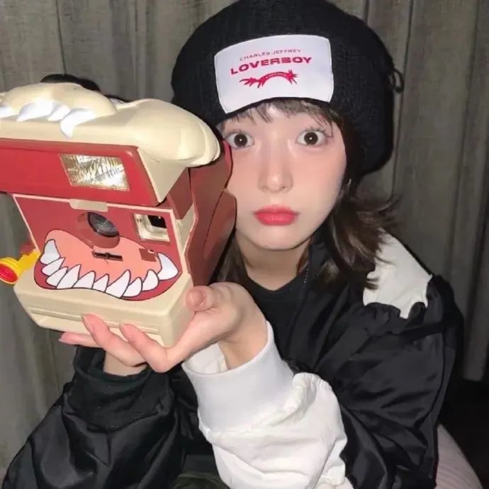 侦探米娜